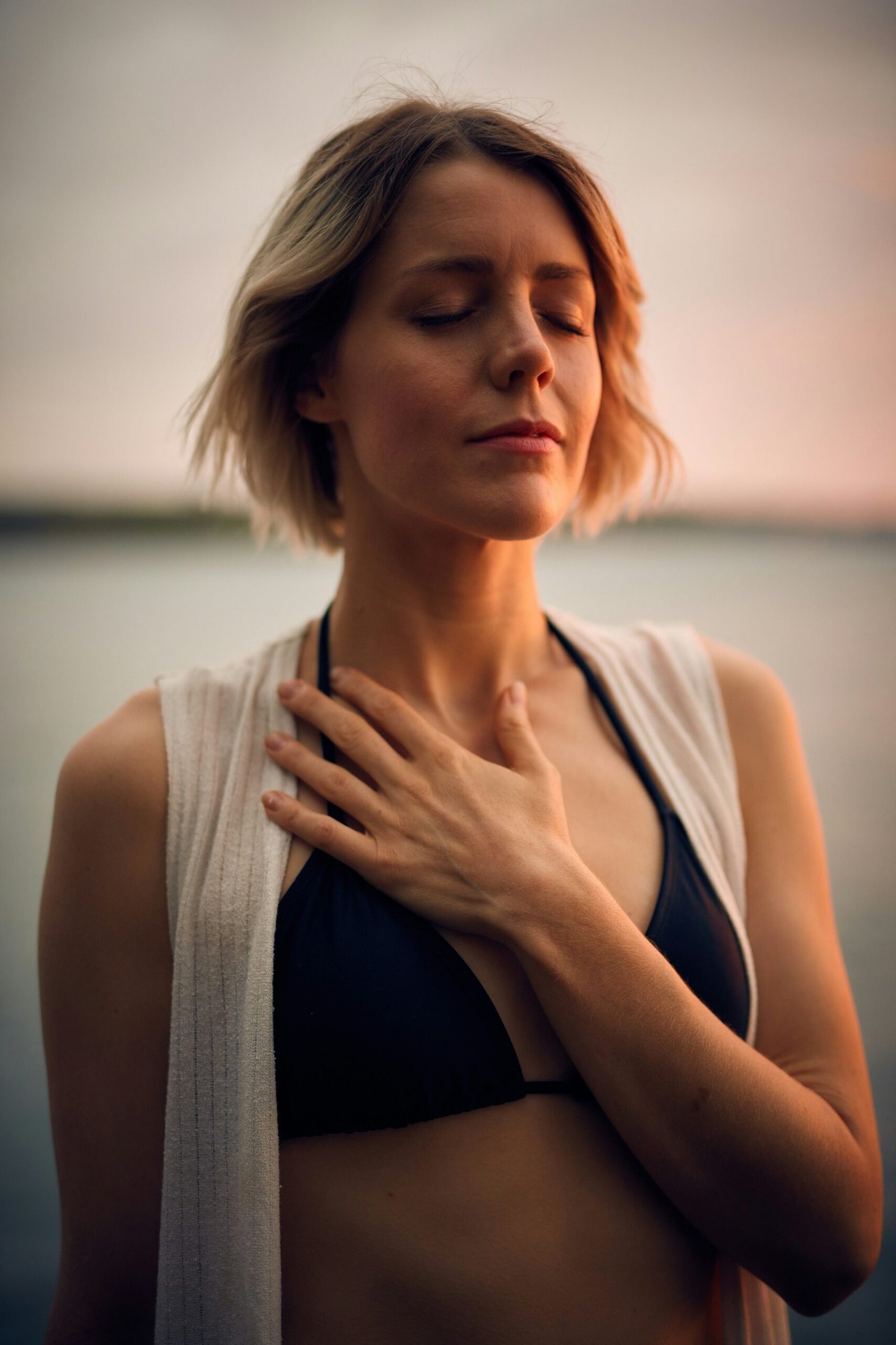 darius-bashar-xMNel_otvWs-unsplash sante mentale et bonheur